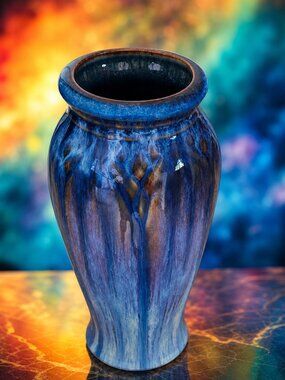 Vintage Bill Campbell Studio Art Pottery Vase With Blue Drip Glaze.
